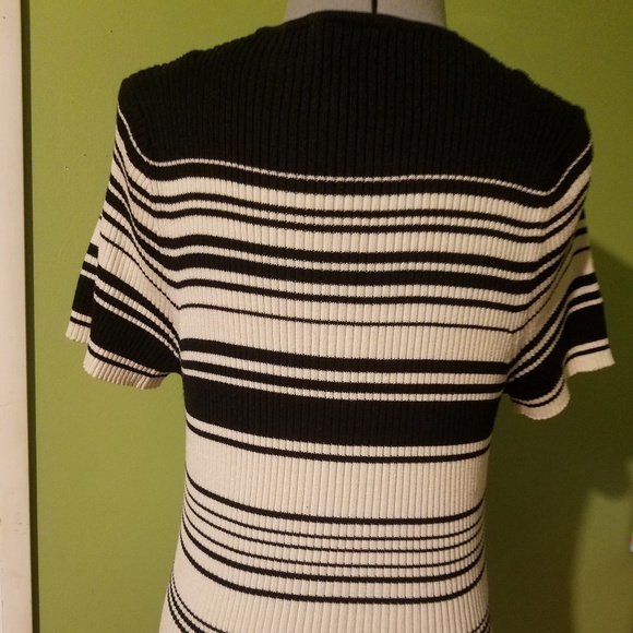 🚫DONATED🚫Vintage Hillard&Hanson Striped Super Stretchy Shirt - Picture 2 of 4